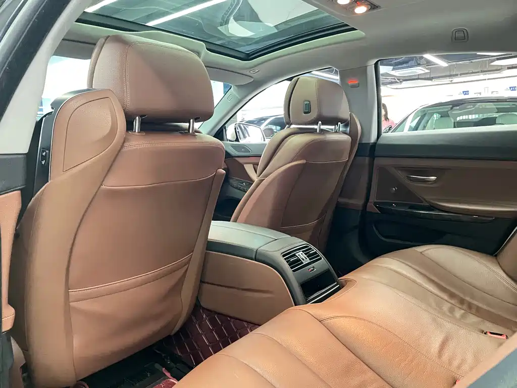 BMW 6 Series — миниатюра 46