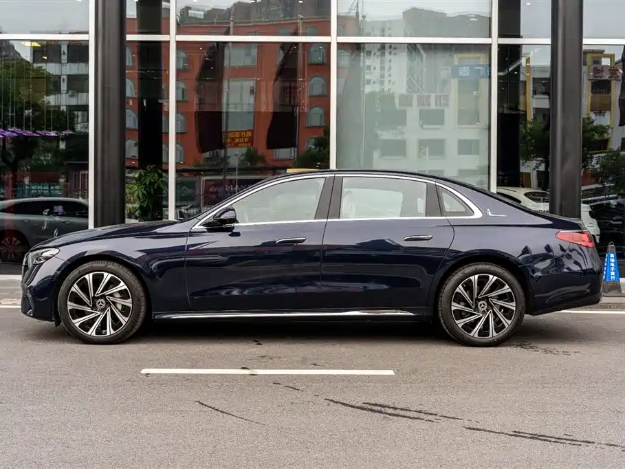 Mercedes-Benz E-Class E 2024 E 300 L Luxury