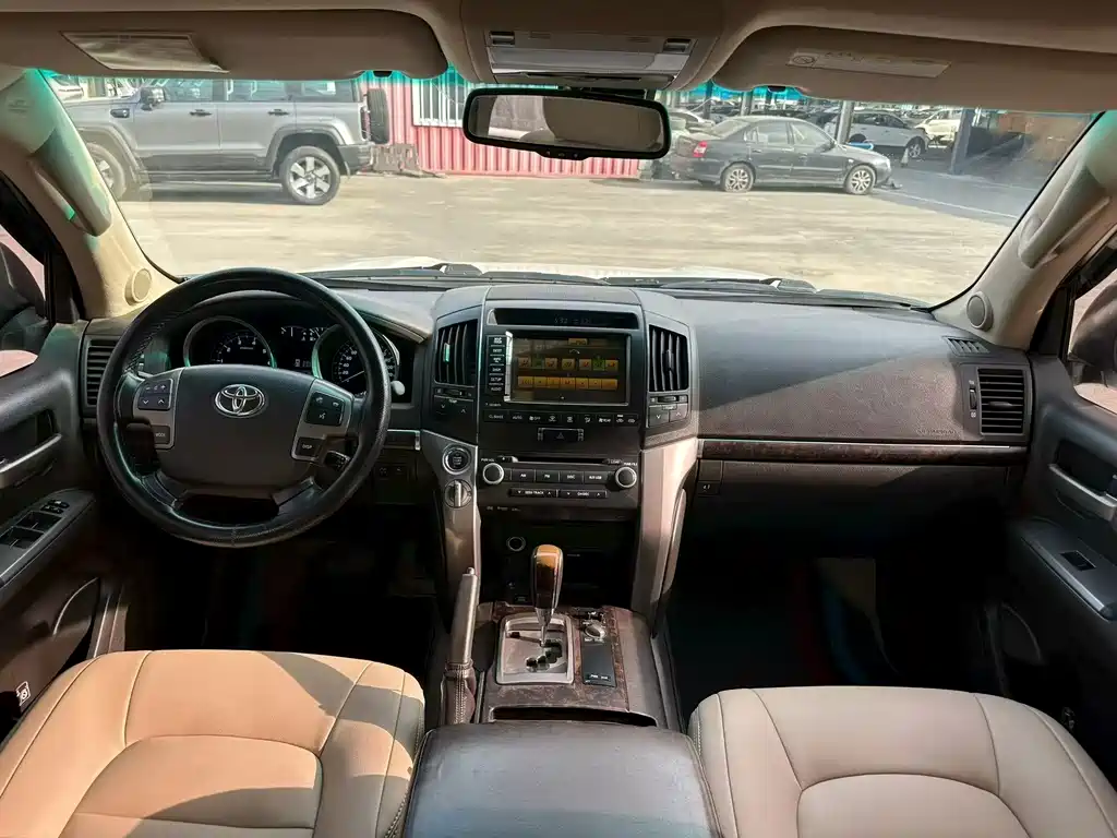 Toyota Land Cruiser 2007 4.7L AT VX-R