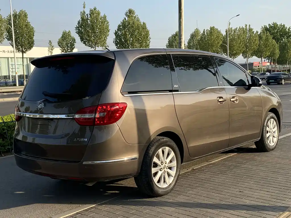 Buick GL8 2014 2.4L CT Luxury Comfort