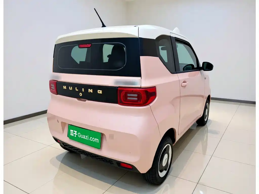 Wuling MINIEV — миниатюра 6