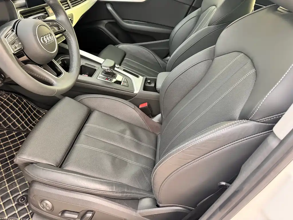 Audi A4L 2020 40 TFSI Fashion