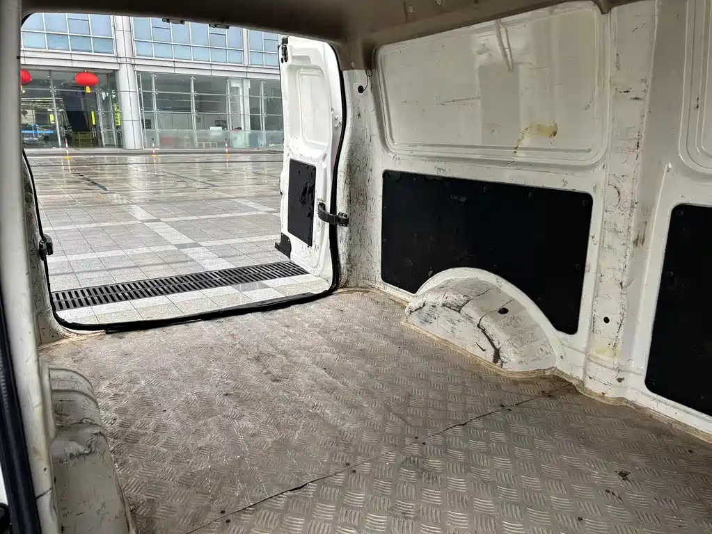 CHANGAN CHANGAN RUIXING EM80