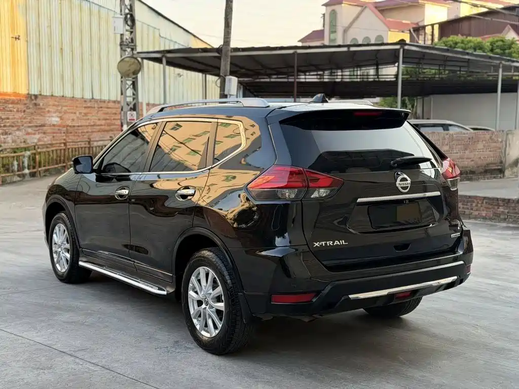 Nissan X-Trail — миниатюра 6