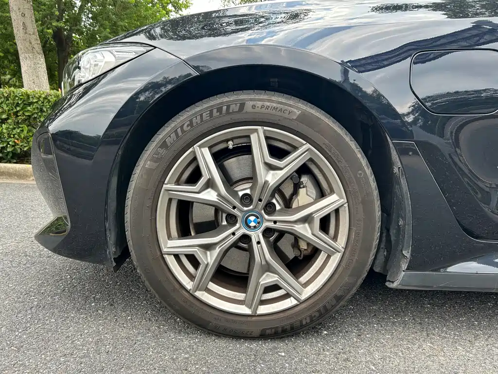 BMW i3 — миниатюра 6
