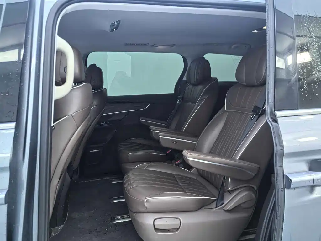 ROEWE IMAX8 NEW ENERGY