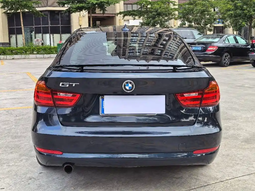 BMW 3 Series GT — миниатюра 8