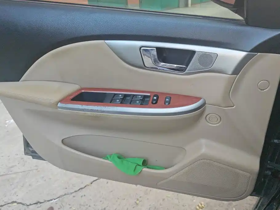 Buick Excelle — миниатюра 7