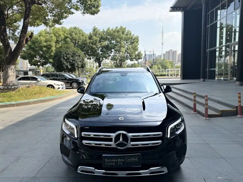 Mercedes-Benz GLB — миниатюра 2