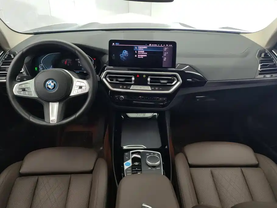 BMW iX3 — миниатюра 12