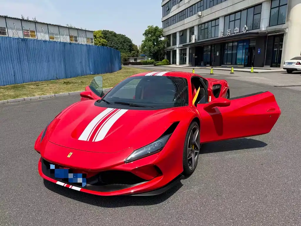 Ferrari F8 2023