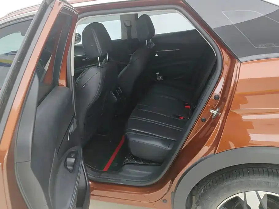 Peugeot 4008 — миниатюра 11
