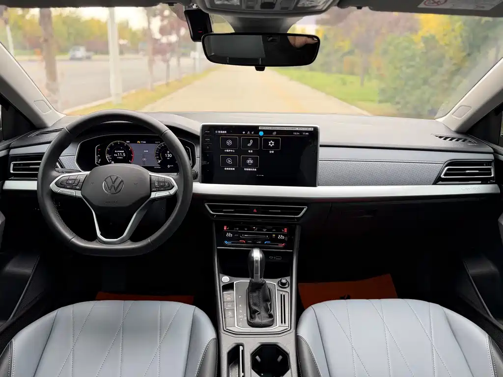 Volkswagen Lavida — миниатюра 9
