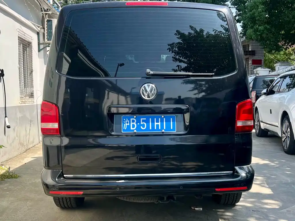 Volkswagen Multivan — миниатюра 5