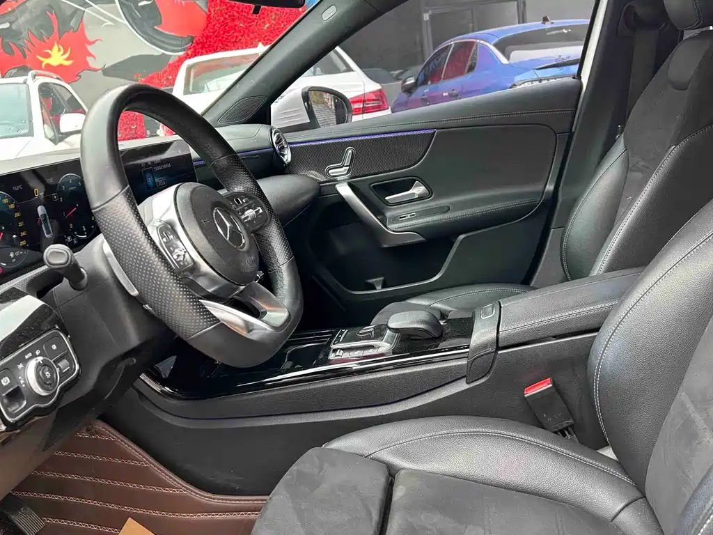 MERCEDES-BENZ A CLASS