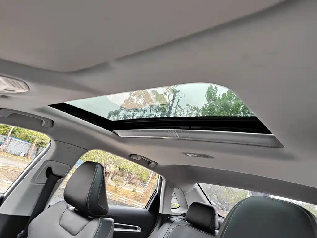 GEELY AUTOMOBILE EMGRAND