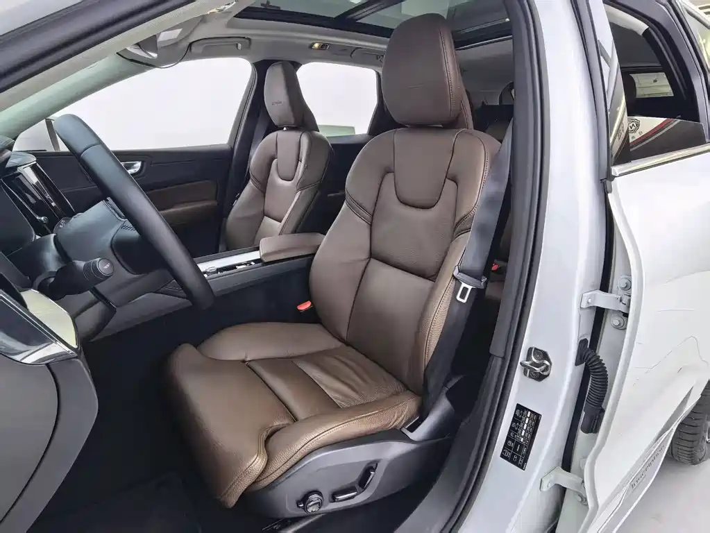 Volvo XC60 — миниатюра 19