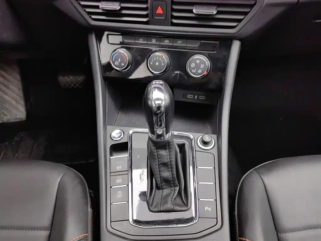 Volkswagen Bora — миниатюра 13