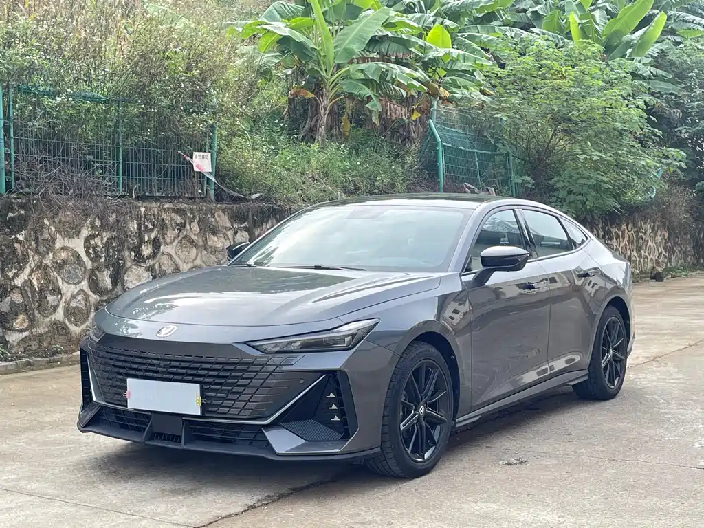 Changan UNI-V 2023
