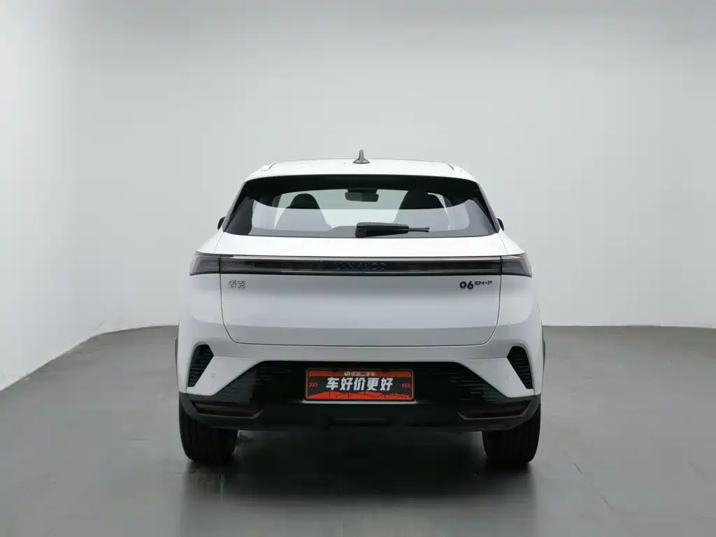 Lynk & Co 06 EM-P — миниатюра 4