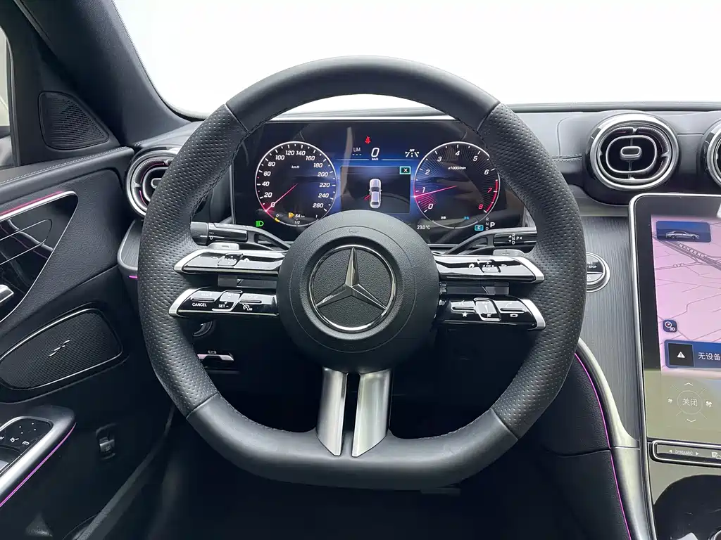Mercedes-Benz C-Class — миниатюра 12
