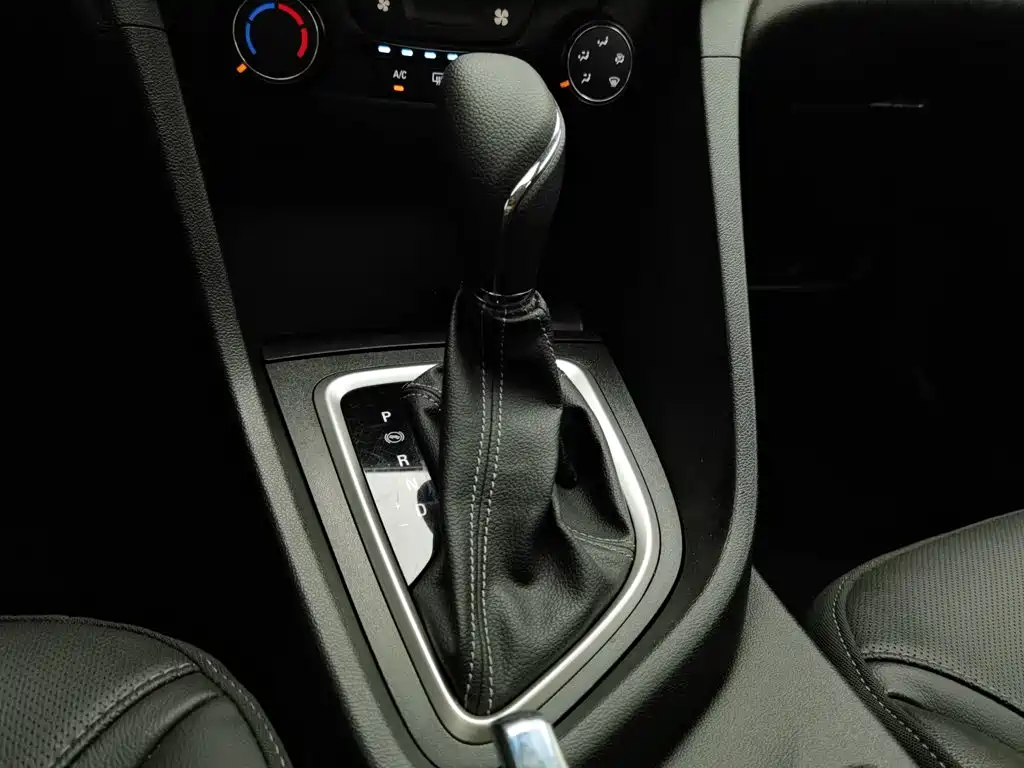 Buick Excelle — миниатюра 13