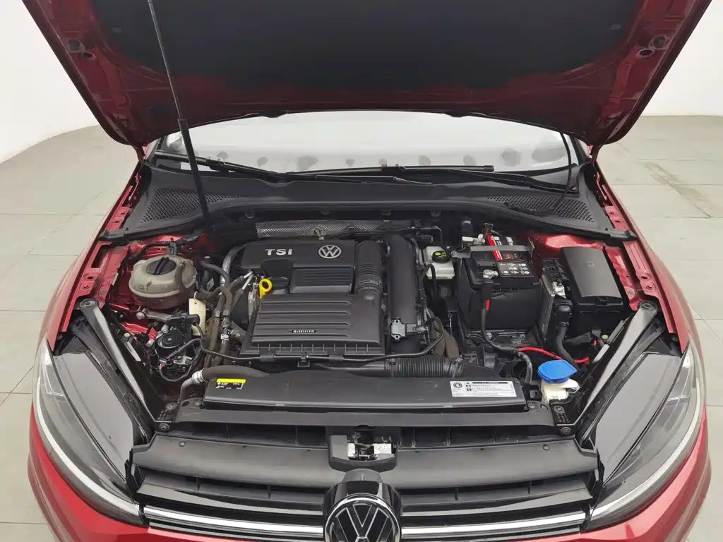 Volkswagen Golf — миниатюра 6