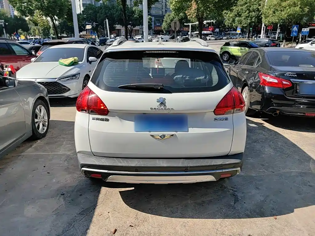 Peugeot 2008 — миниатюра 6