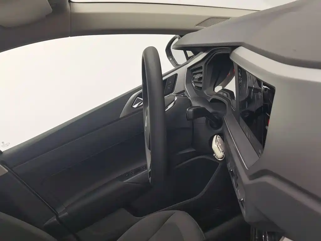 Volkswagen Polo — миниатюра 22