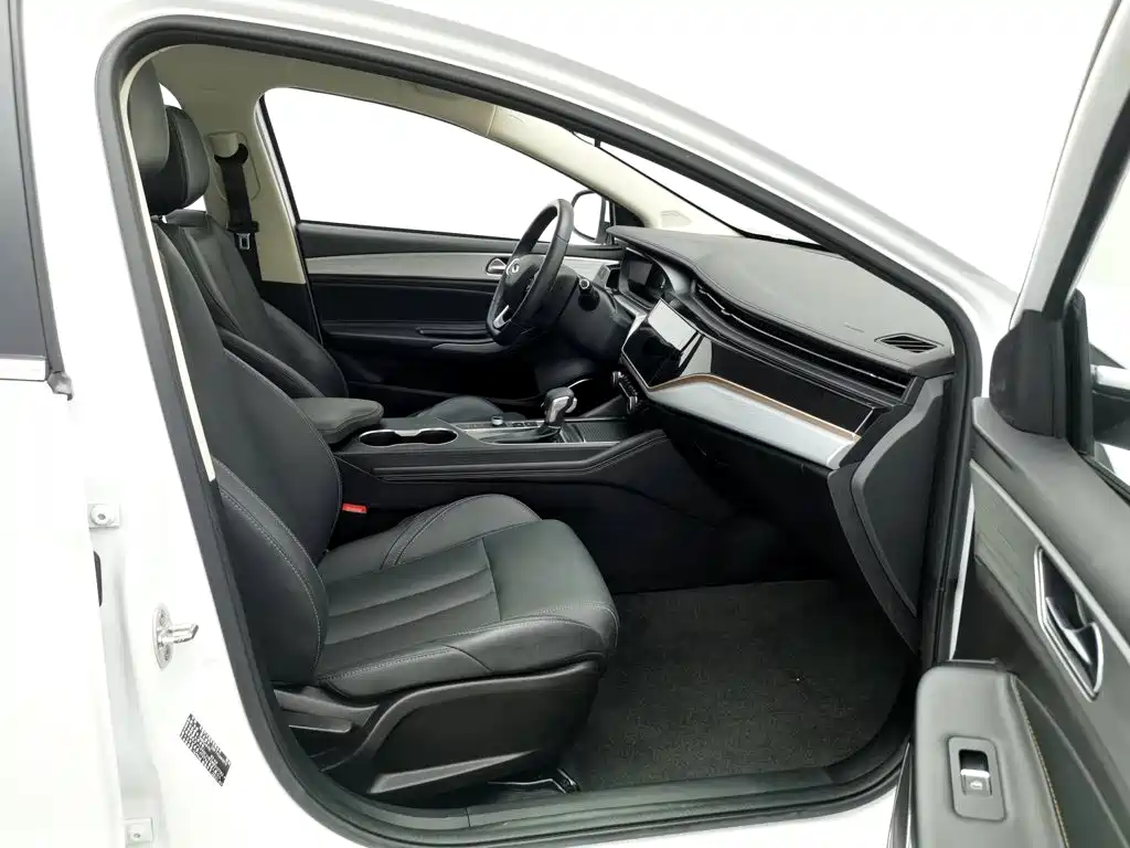 Chery Arrizo 5 PLUS — миниатюра 23