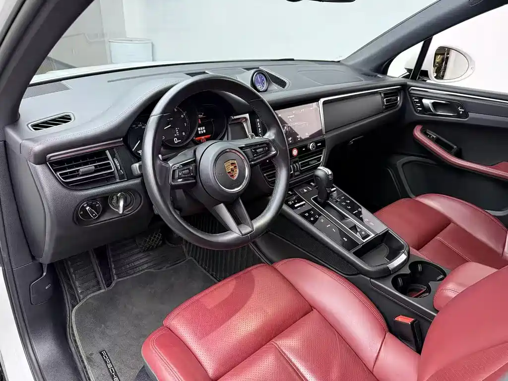 Porsche Macan — миниатюра 2
