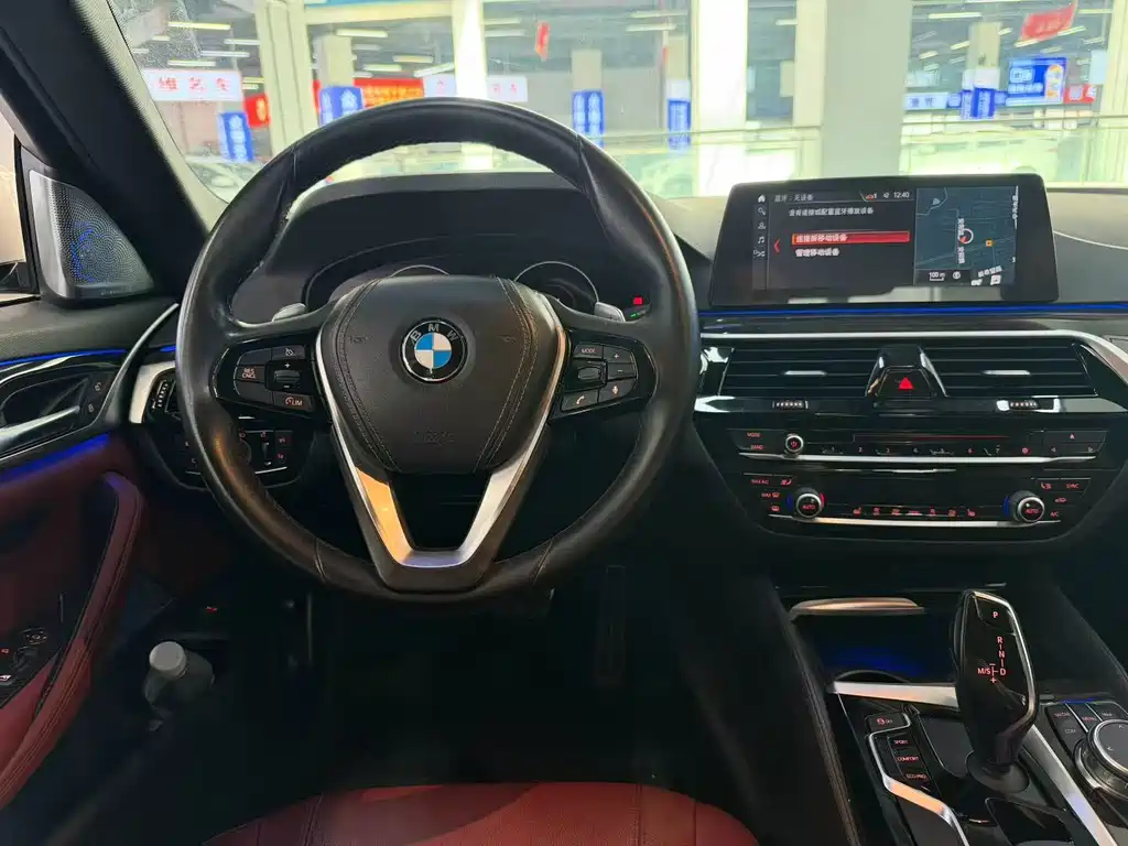 BMW 5 Series — миниатюра 9