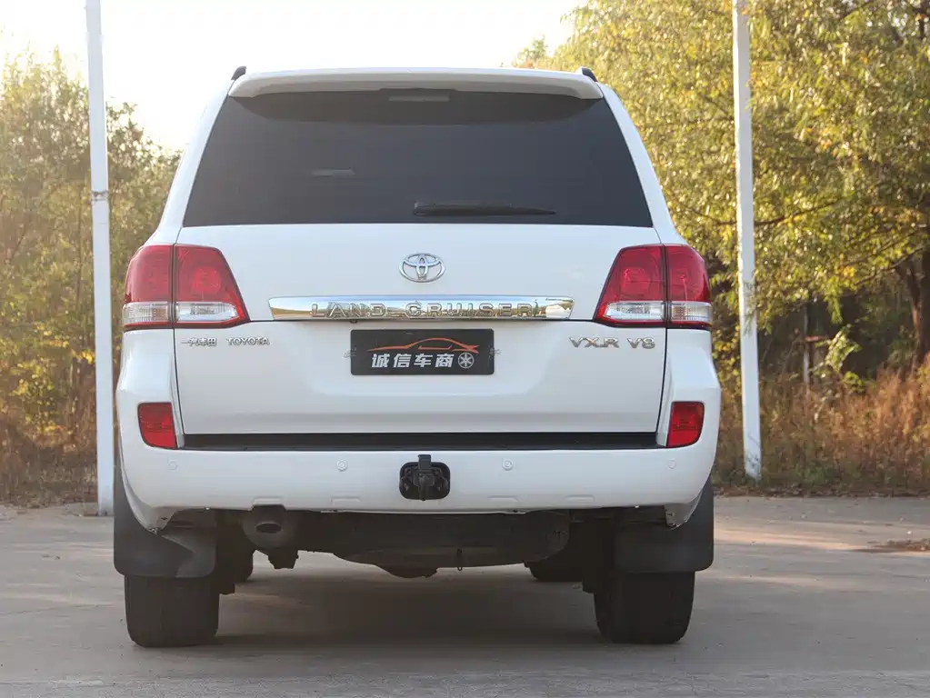 Toyota Land Cruiser 2010 4.7L AT VX