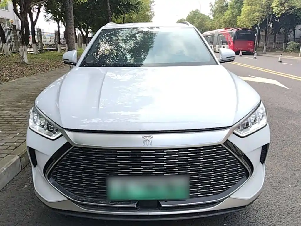 BYD PLUS New Energy — миниатюра 3
