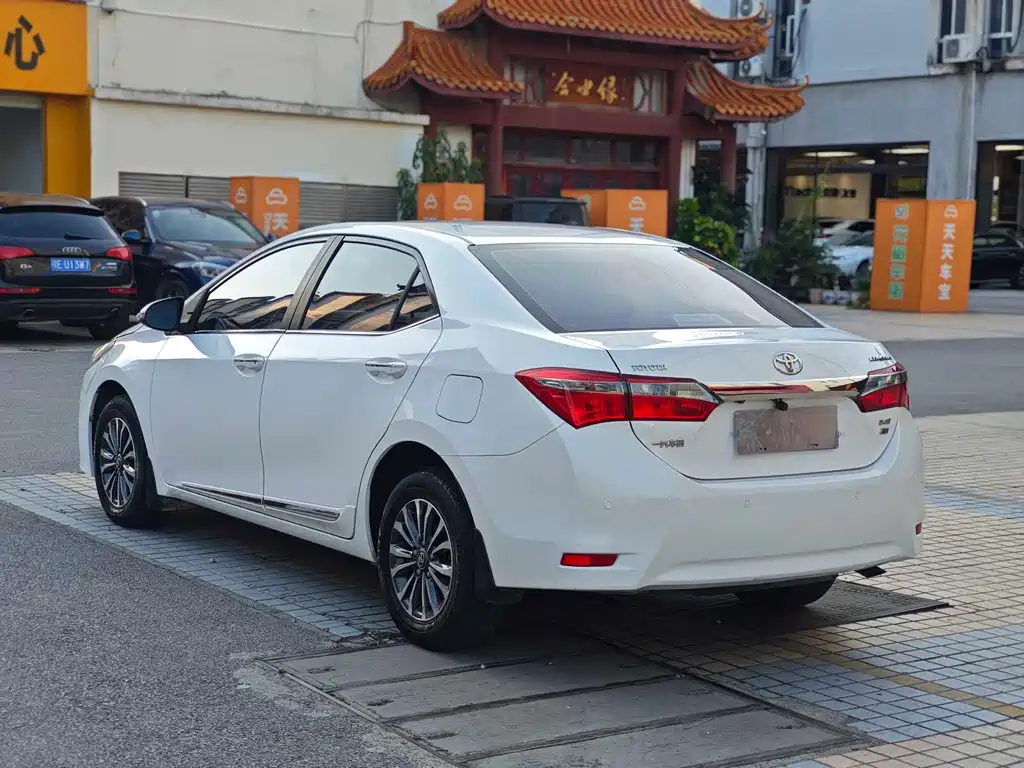 TOYOTA COROLLA