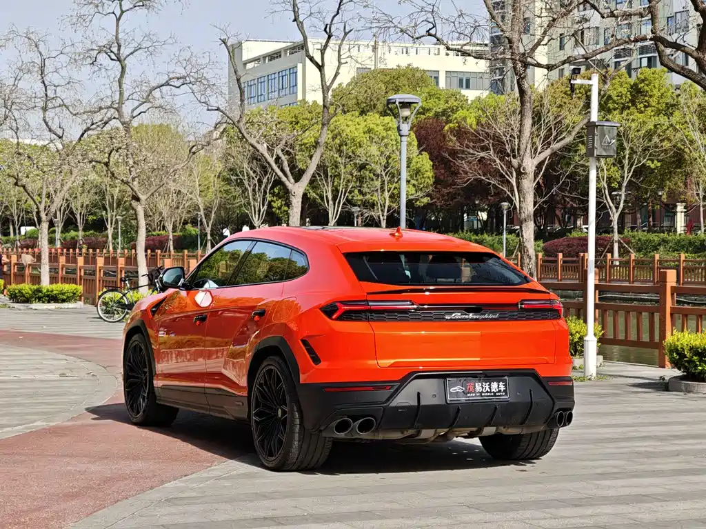 Lamborghini Urus SE 2025 4.0T Standard