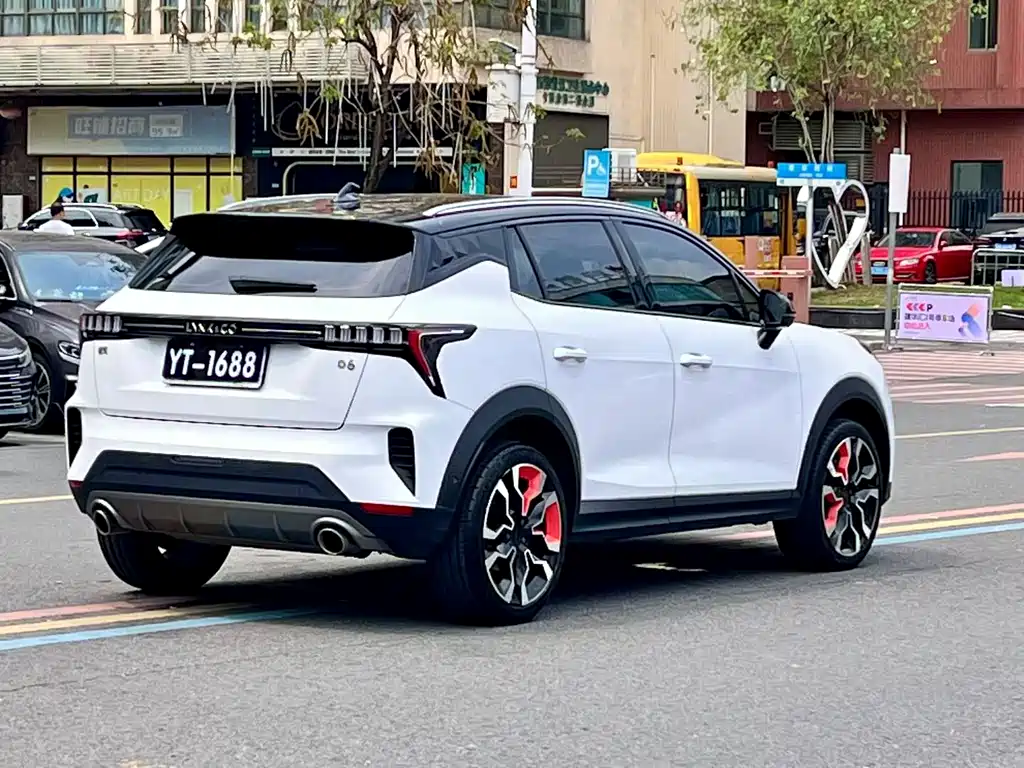 Lynk & Co 06 2020 1.5T Halo
