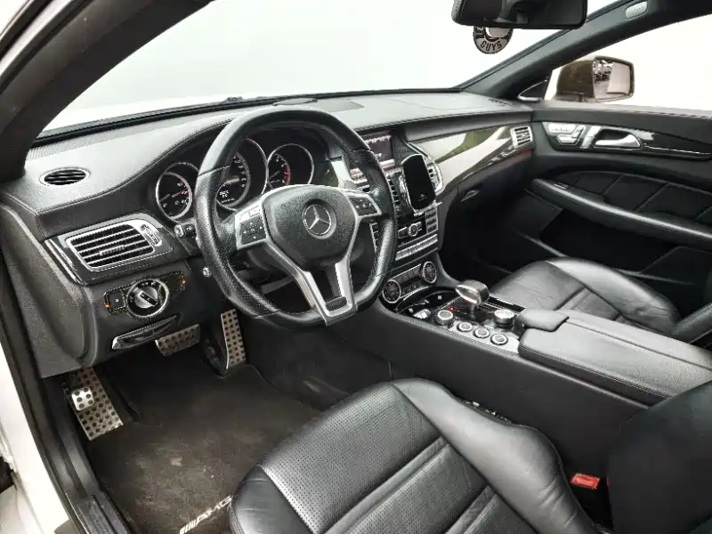 Mercedes-Benz CLS A MG 2012 AMG CLS 63