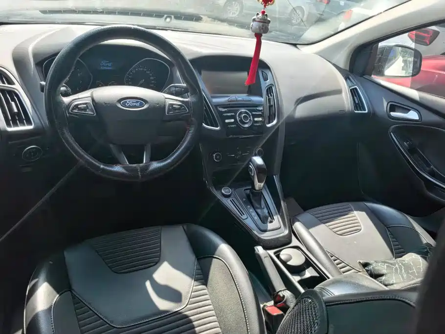 Ford Focus — миниатюра 12