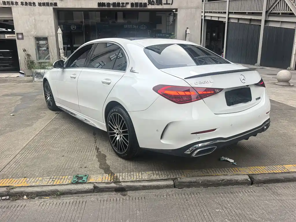 Mercedes-Benz C-Class — миниатюра 5