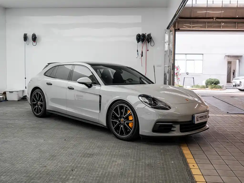Porsche Panamera 2019
