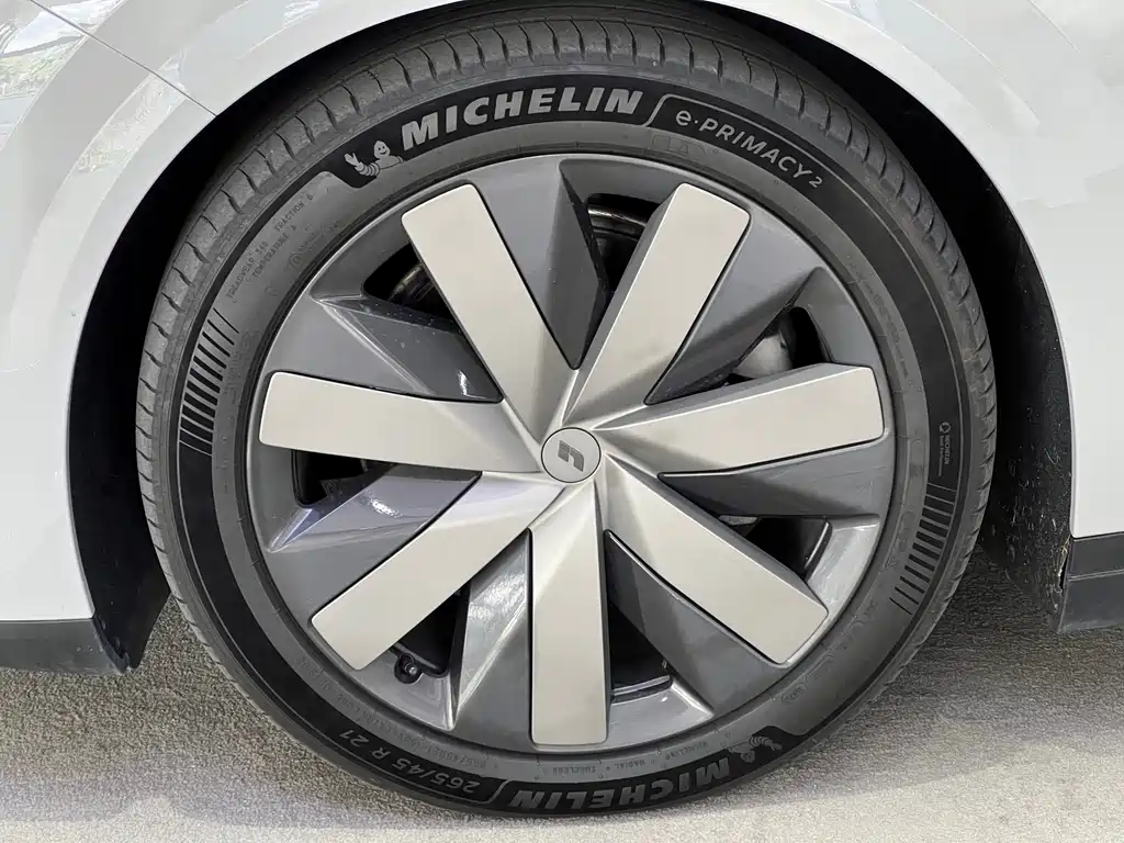 Li Auto Li i8 — миниатюра 17