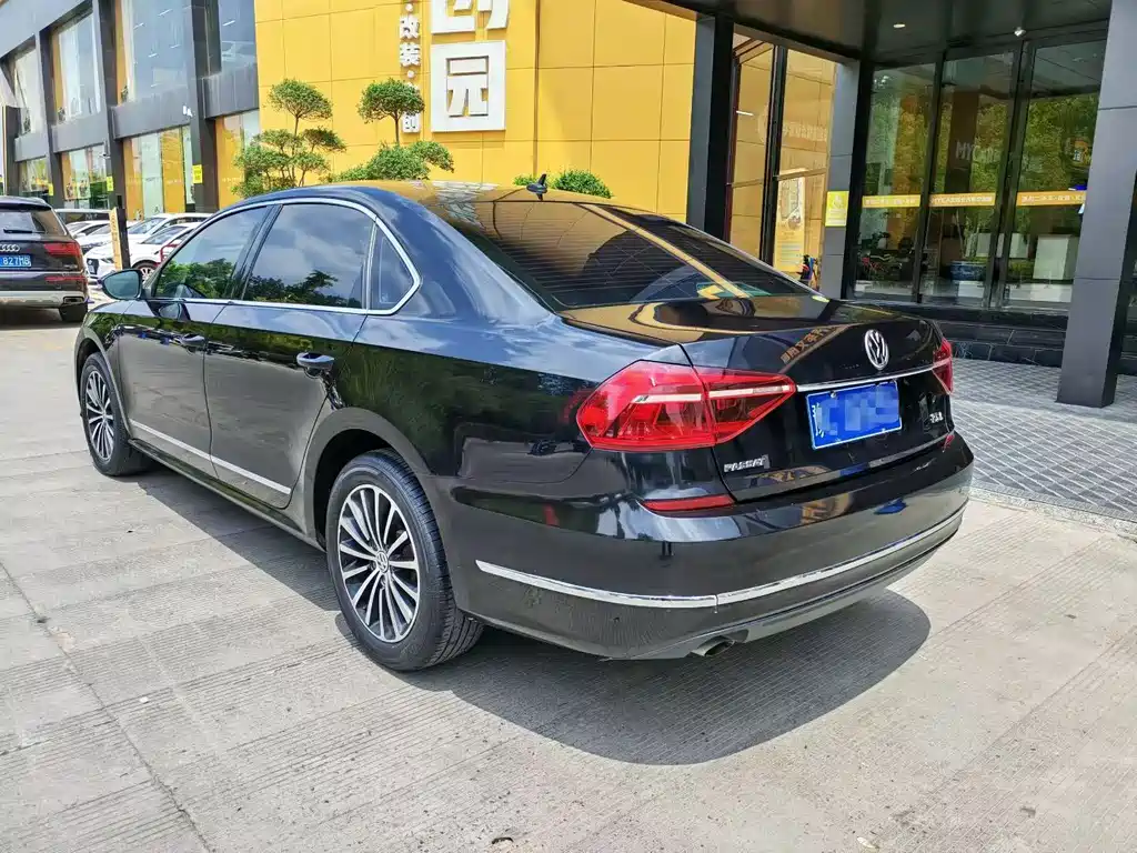 Volkswagen Passat — миниатюра 9