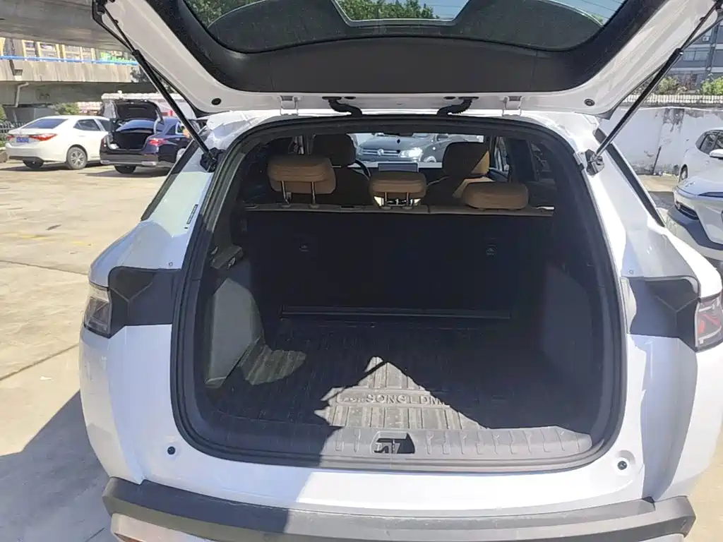 BYD L DM-i — миниатюра 19