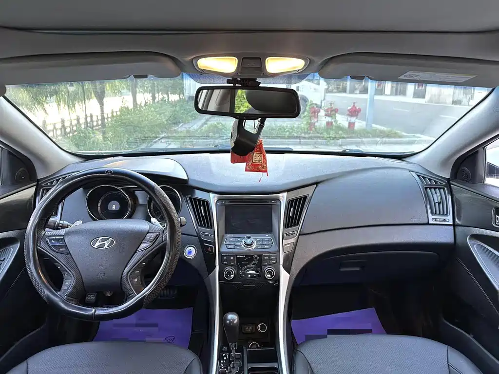 Hyundai Sonata — миниатюра 9