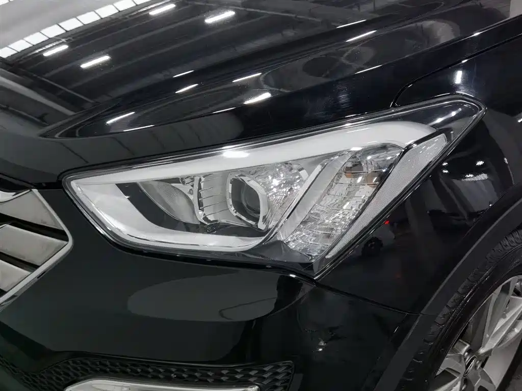 Hyundai Santa Fe 2013 3.0L Luxury IV