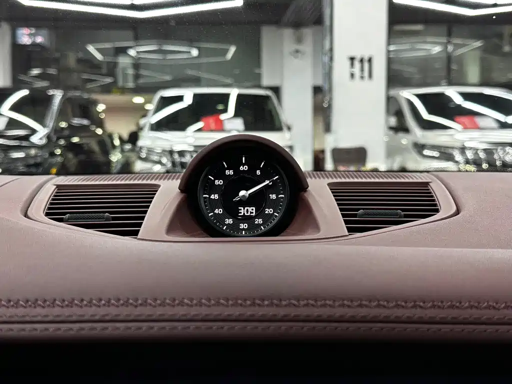 Porsche Panamera — миниатюра 7