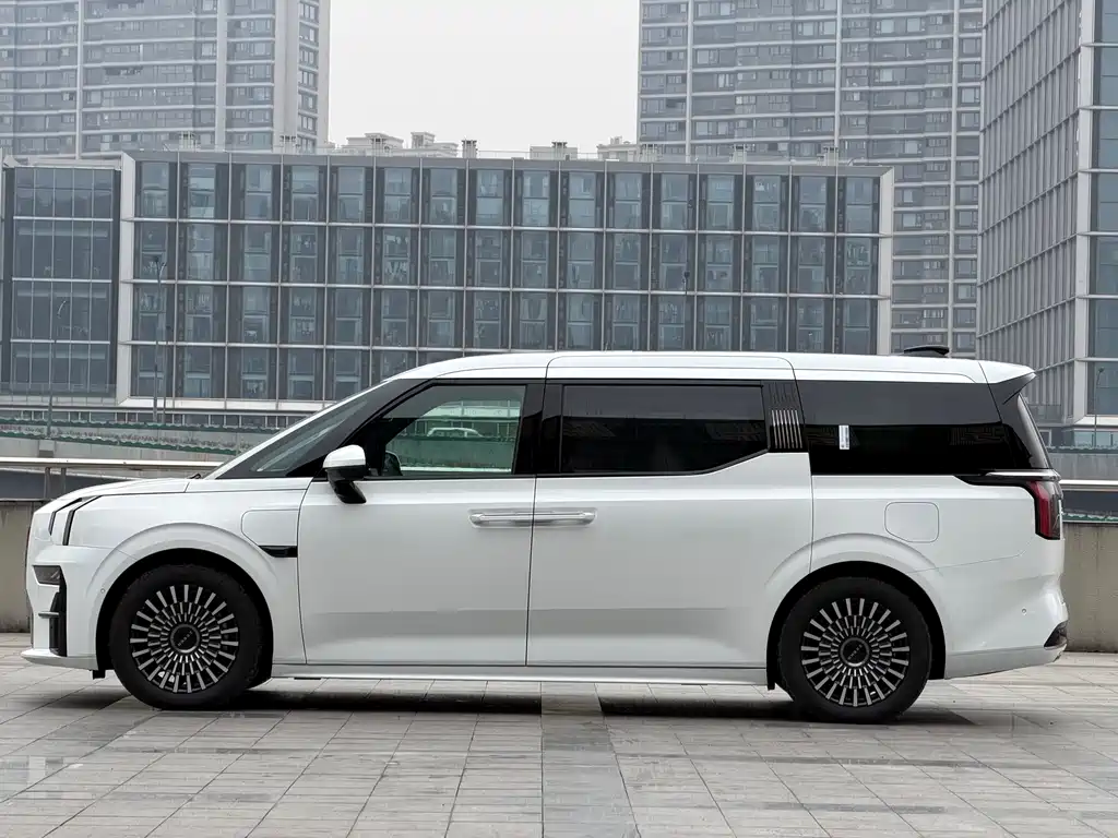 ZEEKR EXTREME KRYPTON 009