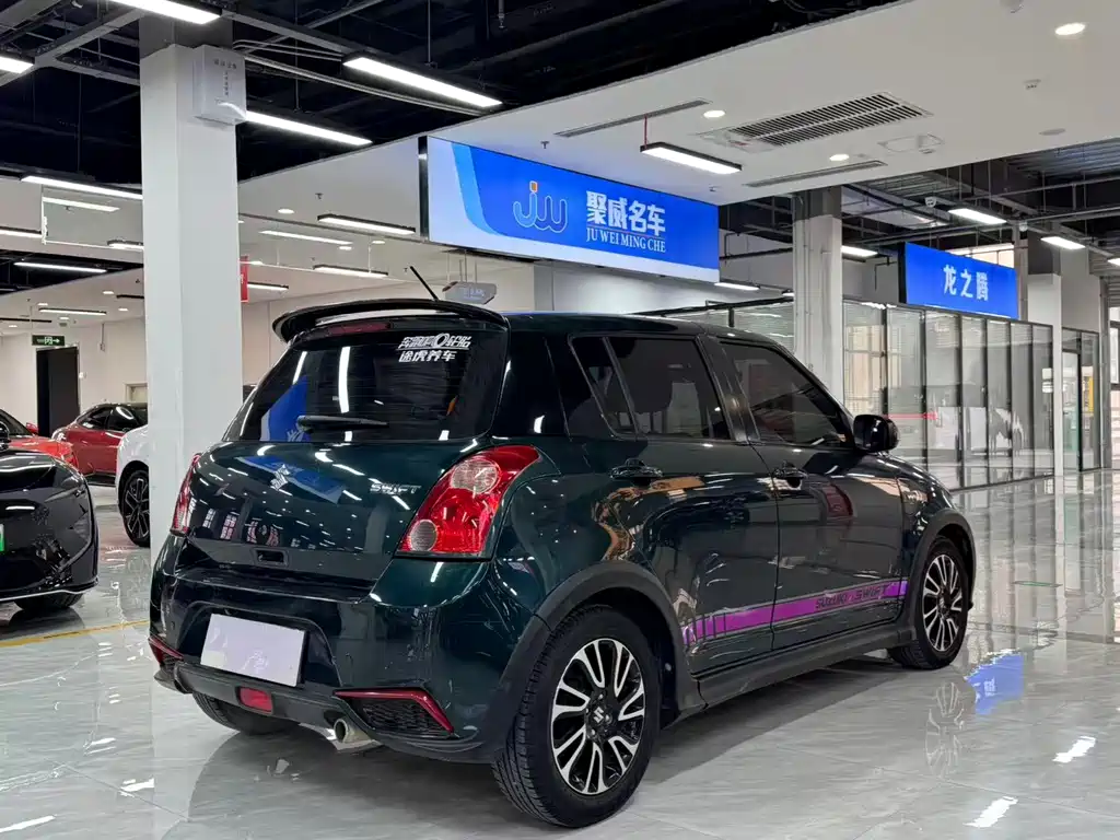 SUZUKI SWIFT