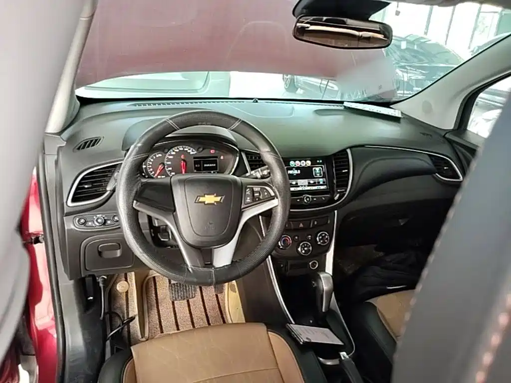 Chevrolet Trax — миниатюра 10